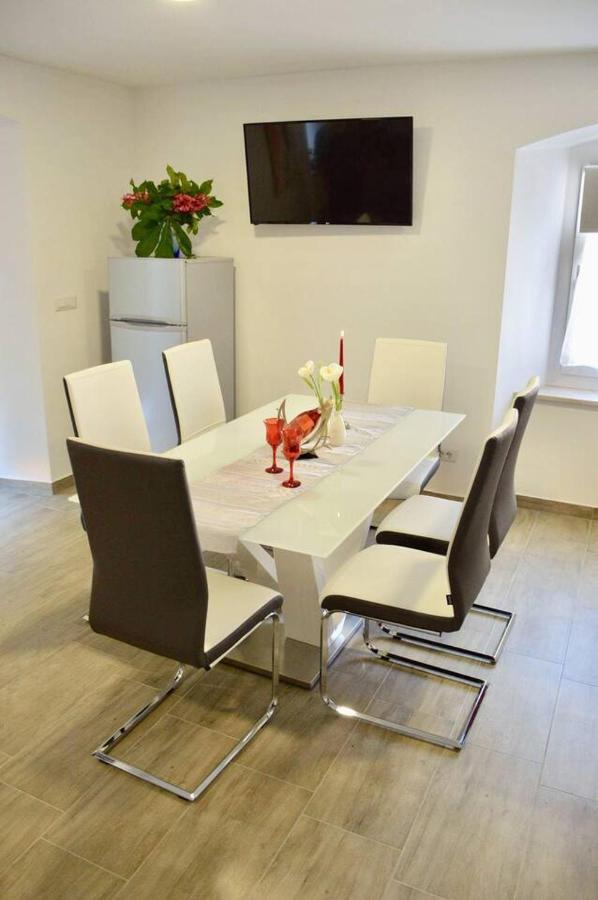 Old Town Apartment Popovic Vrsar Luaran gambar